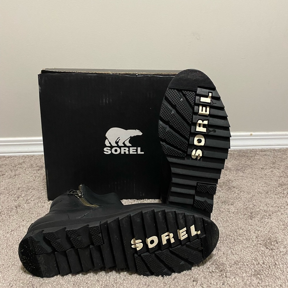 ‼️SOLD‼️ Sorel Boots - Harlow Zip Size 7